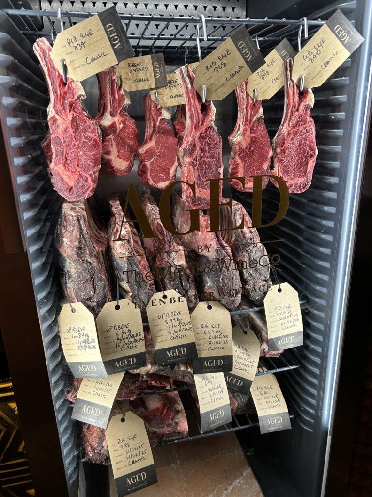 The Meat & Wine Co Southbankで9人の会食後に受け取った約32万円の会計伝票