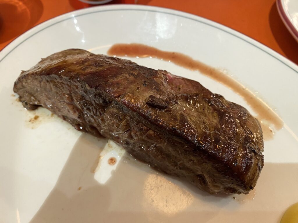 「Butchers Diner」でいただく「コールドスモークのフランクステーキ」