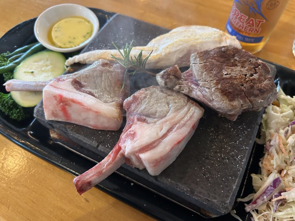 タスマニア島1泊2日レンタカーの旅：「Cataract on Paterson」でタスマニア産ラムに舌鼓