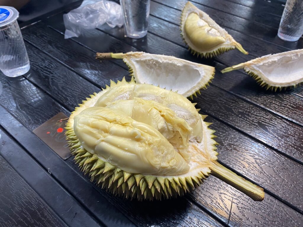 シンガポールのおすすめレストラン&グルメ:ドリアン屋台(ドリアン)