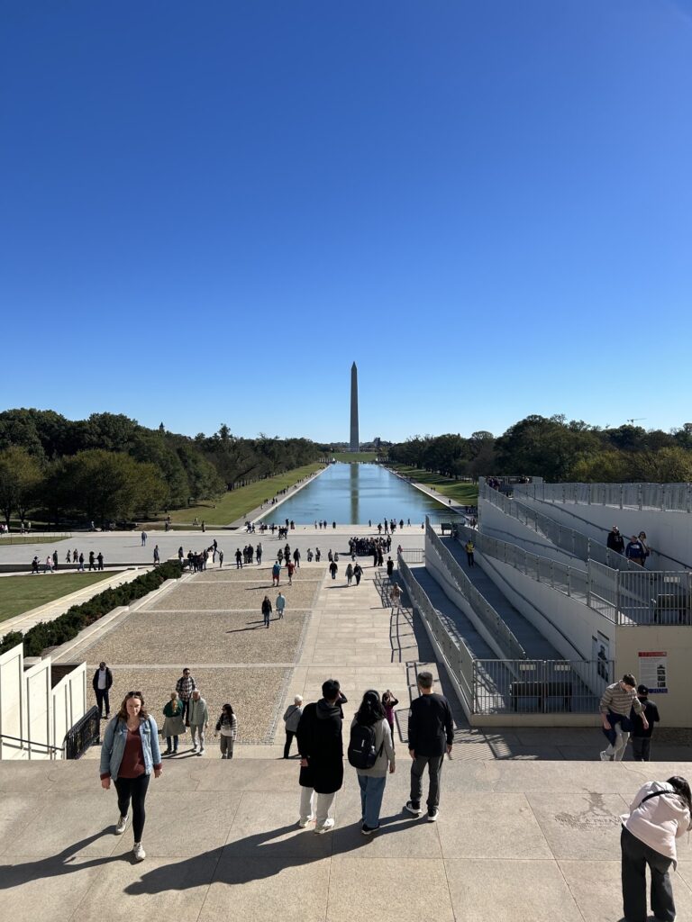 ワシントンDC 1日観光モデルコース：リンカーン記念堂