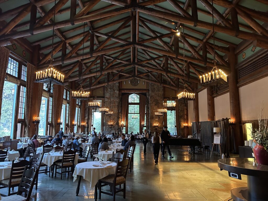 ヨセミテ国立公園観光：