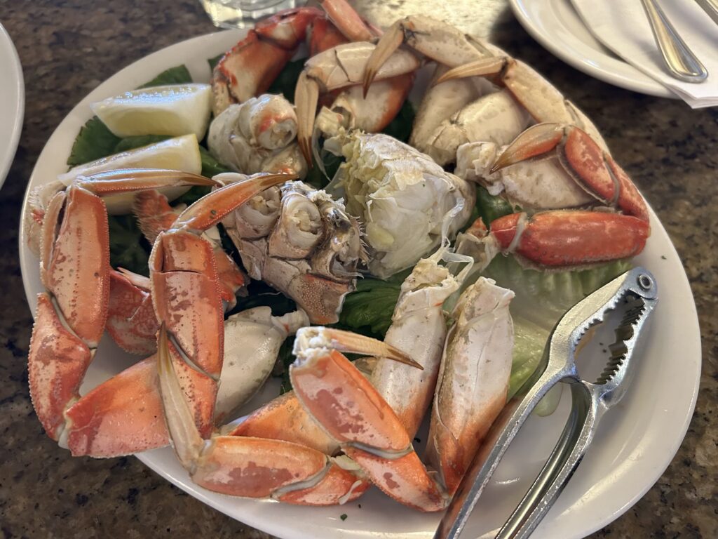 サンフランシスコ観光:フィッシャーマンズワーフの屋台でダンジネスクラブ