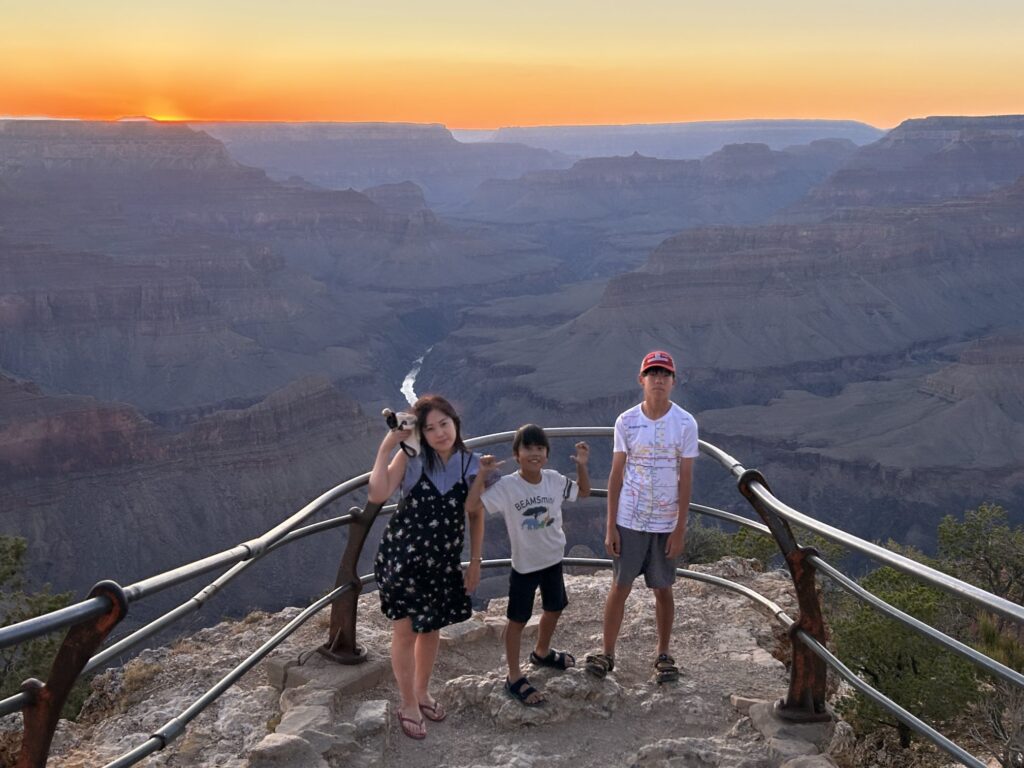 グランドキャニオン国立公園の夕日の名所「モハーヴェ・ポイント（Mohave Point）」