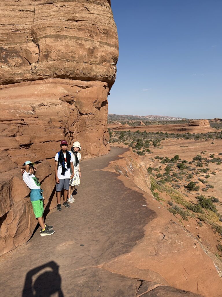 アーチーズ国立公園:「デリケート・アーチ」へのトレイル