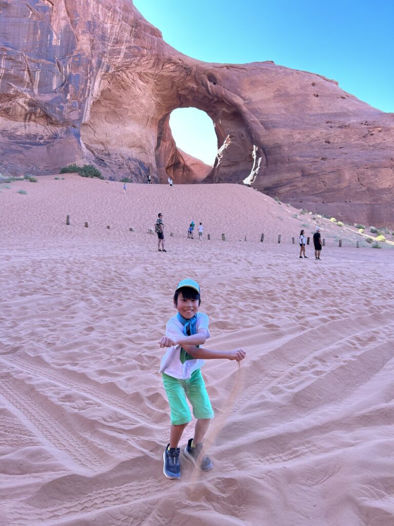 モニュメントバレー観光：サンセットツアー