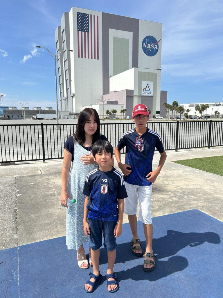 ケネディ宇宙センター・ビジターコンプレックス：スペースシャトル組立棟（Vehicle Assembly Building）