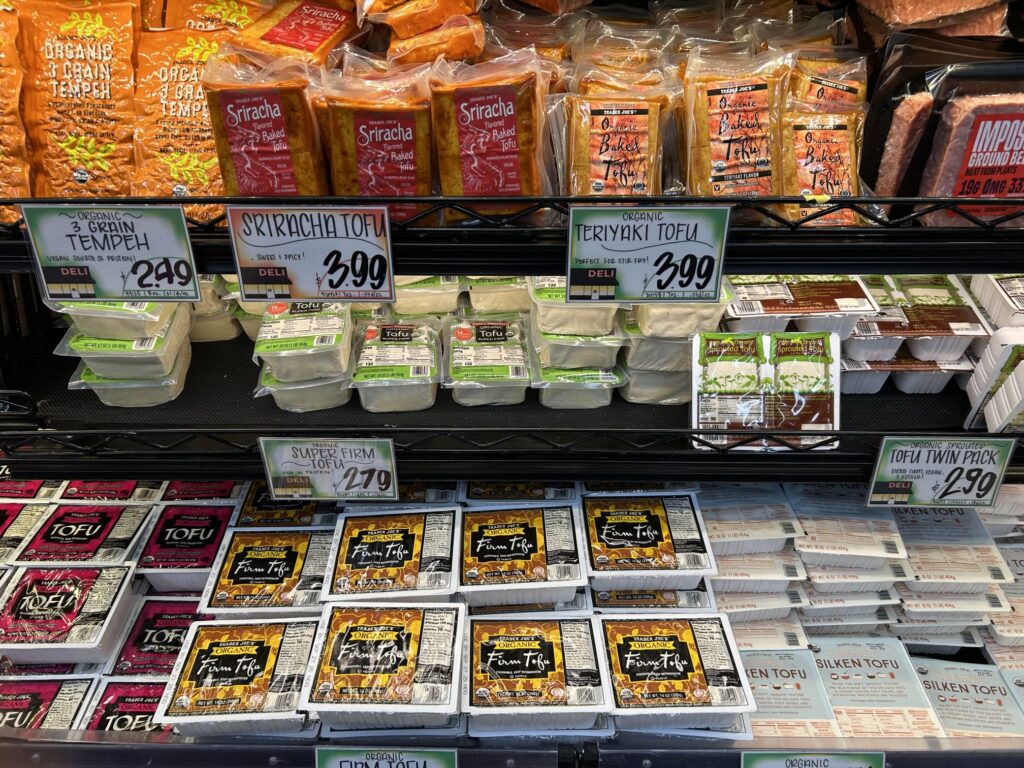 TRADER JOE'Sでお土産探し