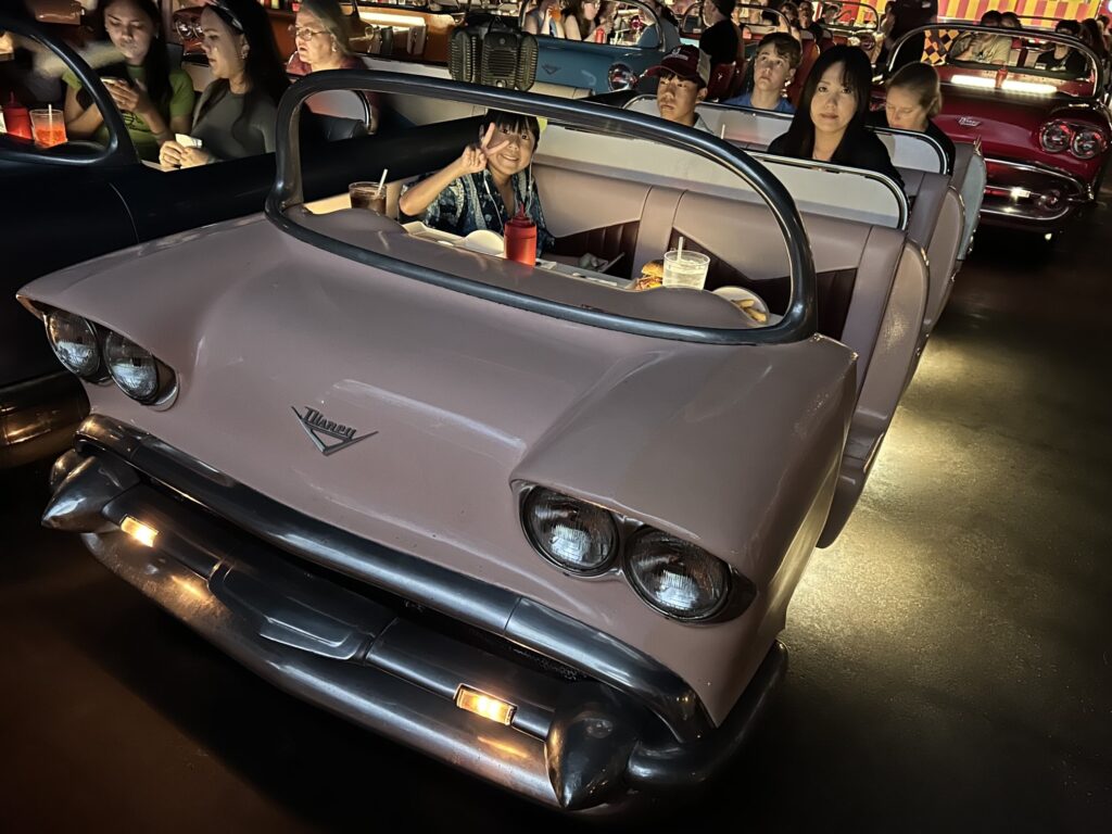 Sci-Fi Dine-In Theater Restaurantのハンバーガー
