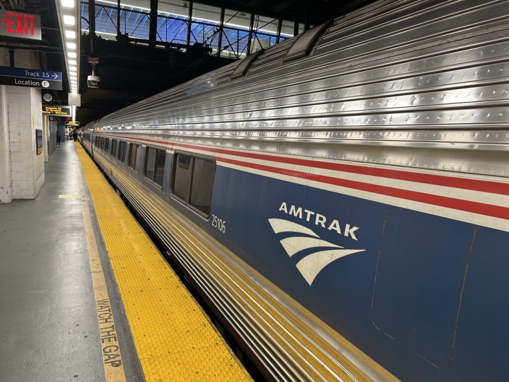 ワシントンDC行きのAmtrak（長距離列車）
