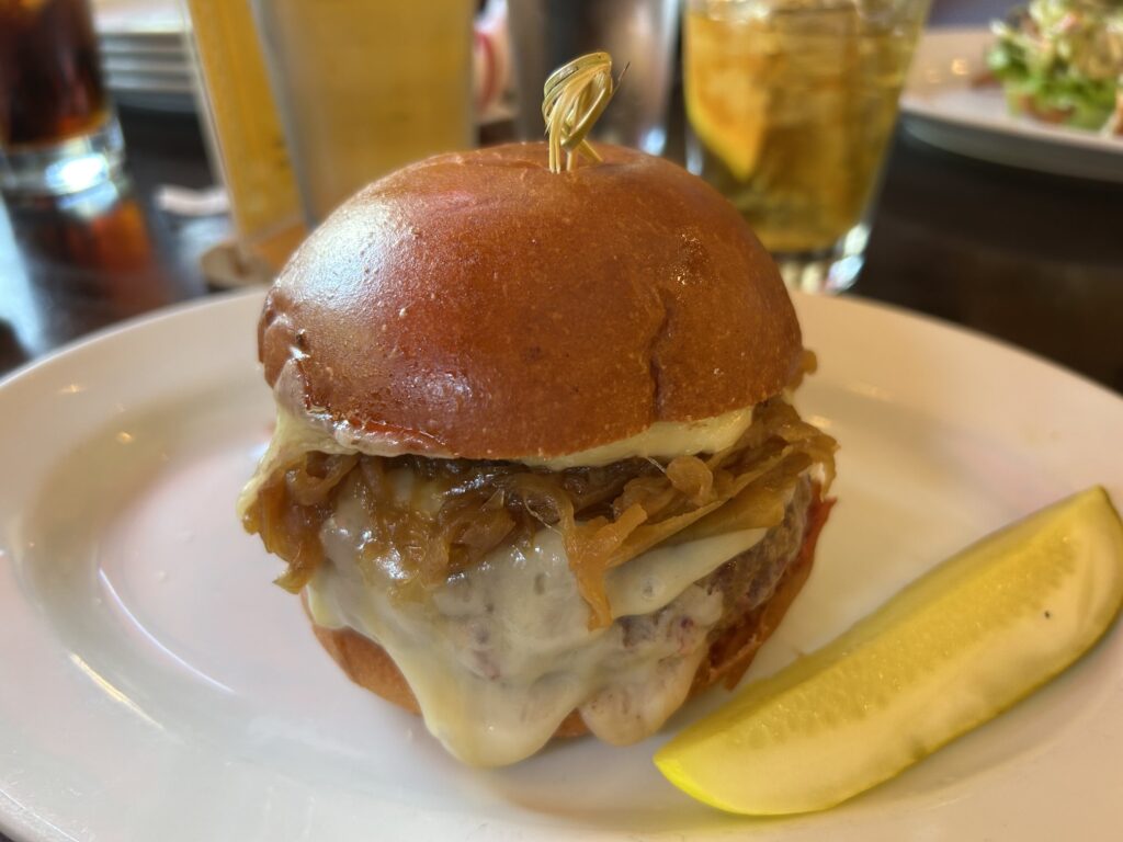 ニューヨークの絶品ハンバーガー「5 Napkin Burger