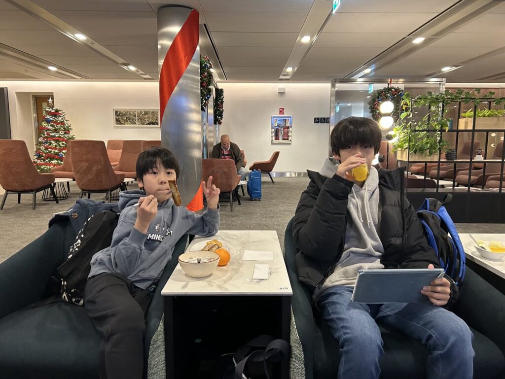 ロンドン・ヒースロー国際空港BAラウンジ