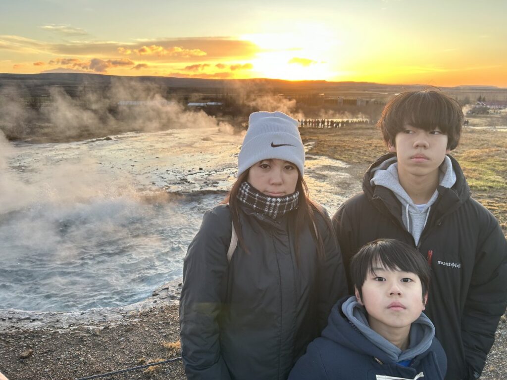 ゲイシール地熱地帯の熱水