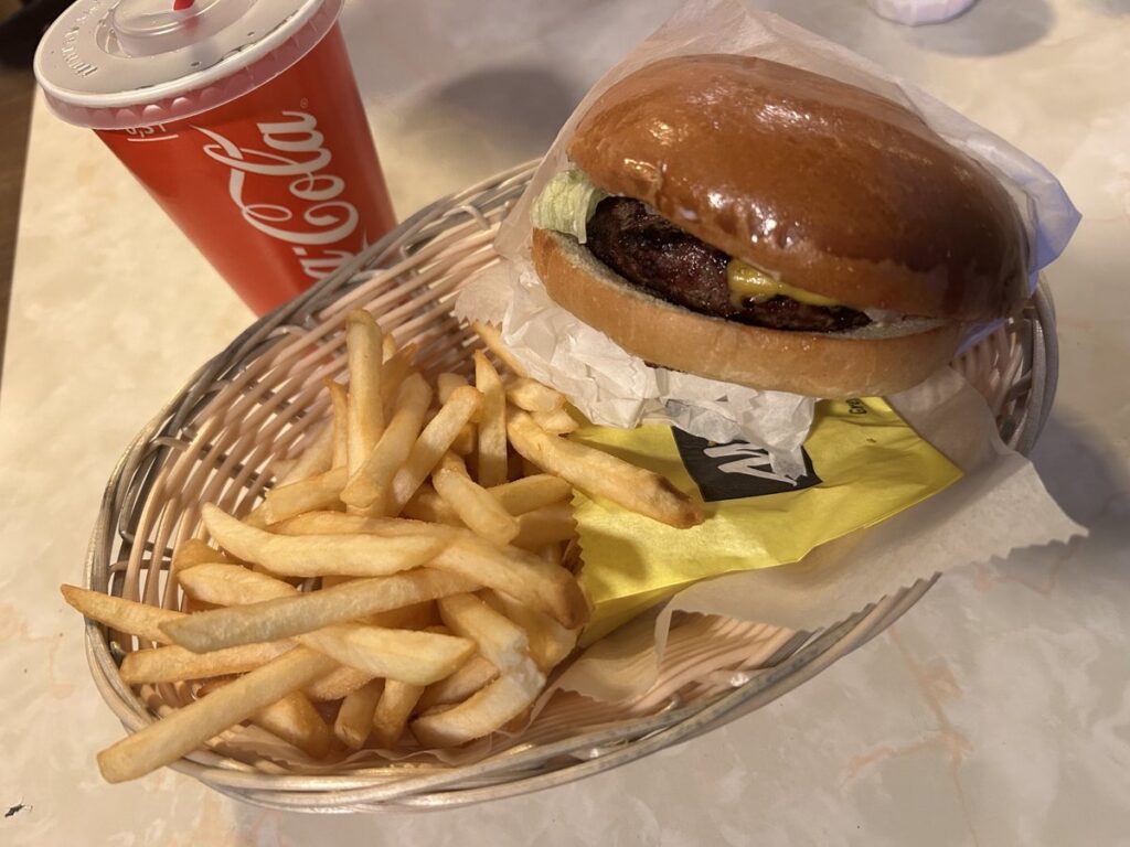Hamborgarabulla TomasarのClassic Burger Meal