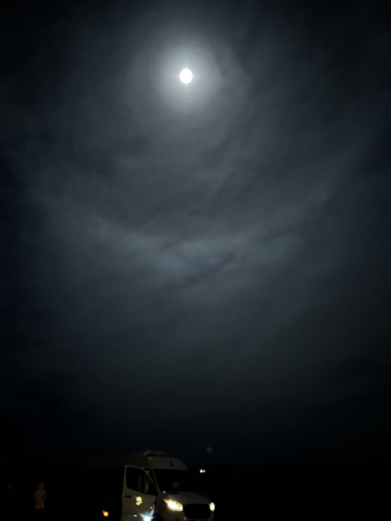 満月直近の夜に参加したオーロラツアー