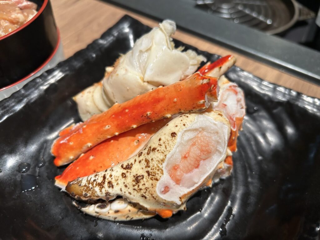 サッポロビール園の「キングバイキング食べ放題」とアラカルトのタラバガニ