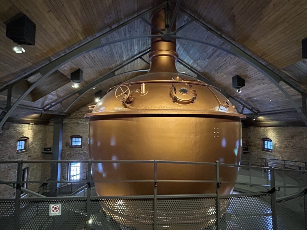 サッポロビールの歴史を学ぶ「サッポロビール博物館」の「プレミアムツアー」