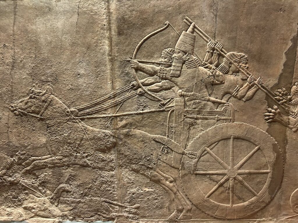 大英博物館のアッシュルバニパルのライオン狩りレリーフ