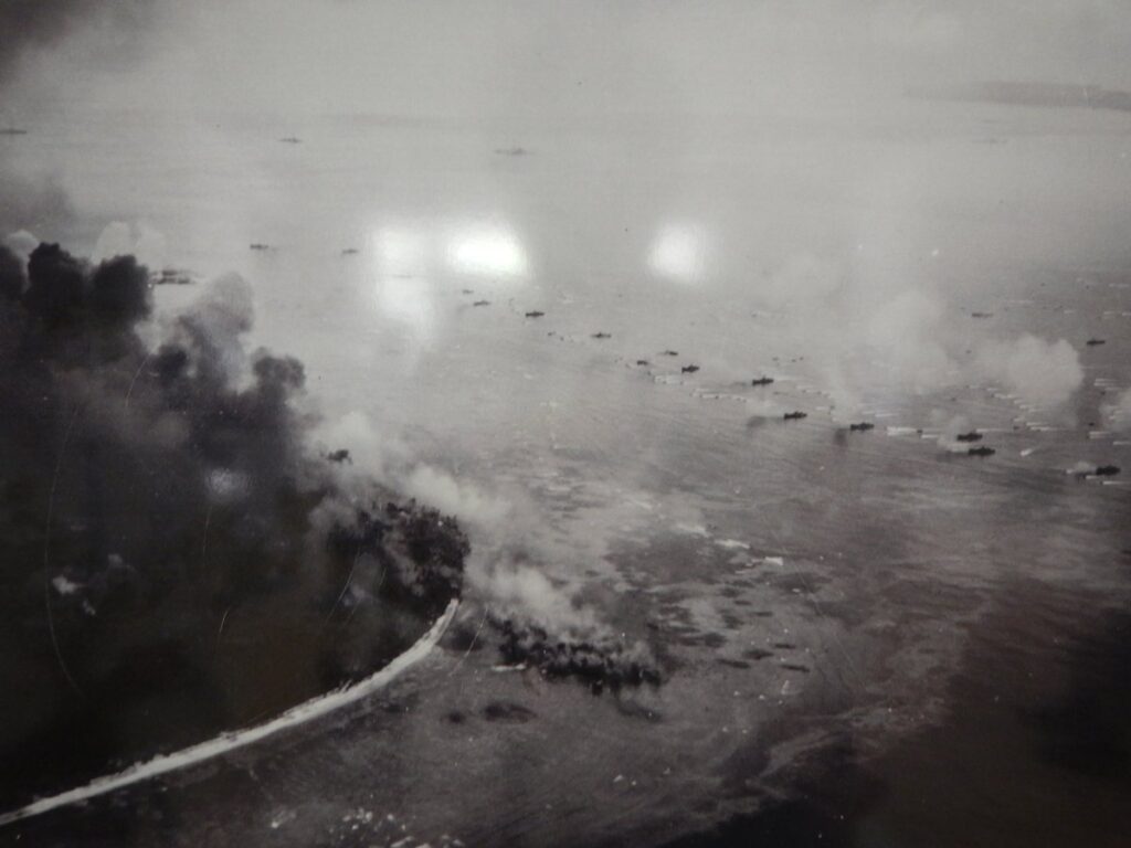 ペリリュー第二次世界大戦記念博物館に展示された戦時中の写真