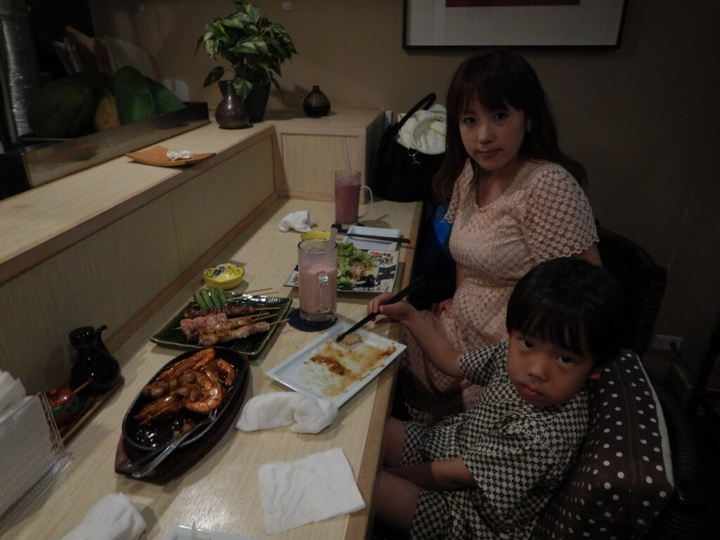 パラオ・コロールの日本食レストラン「とりとり」での夕食