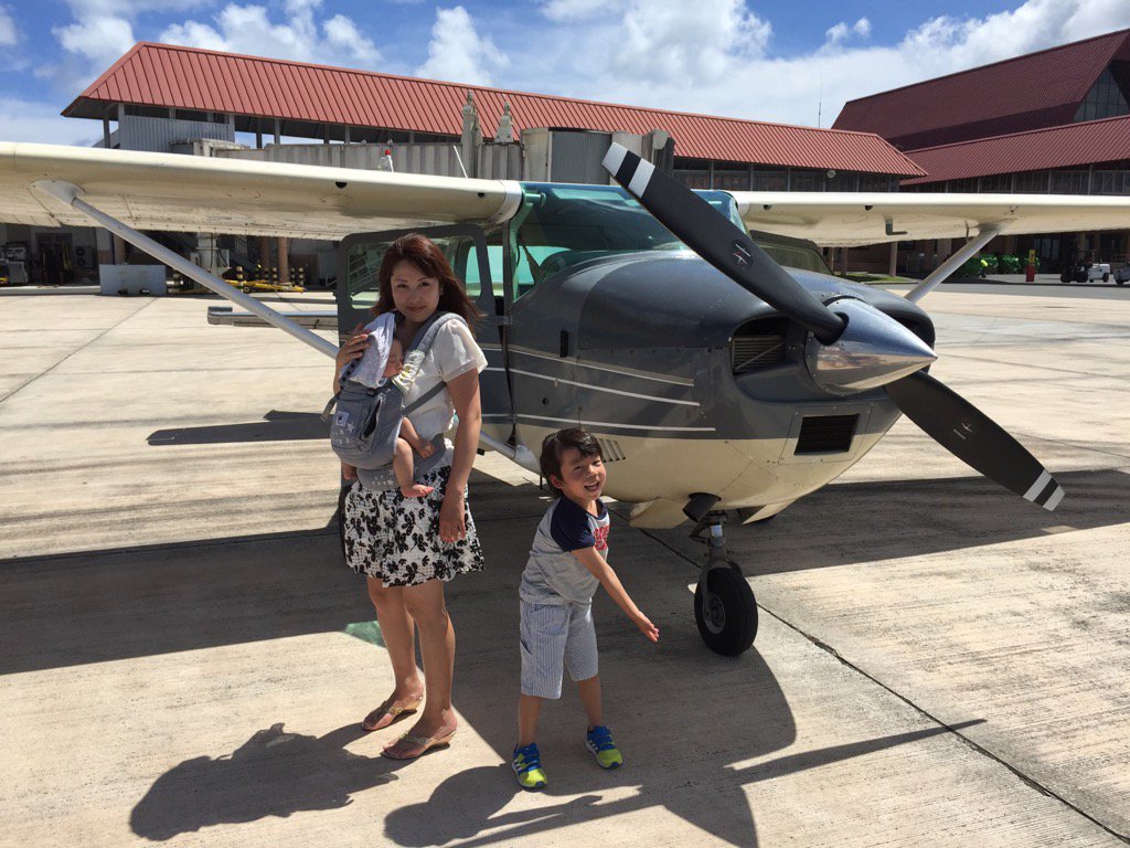 パラオのSmile Airセスナ遊覧飛行で搭乗する小型飛行機