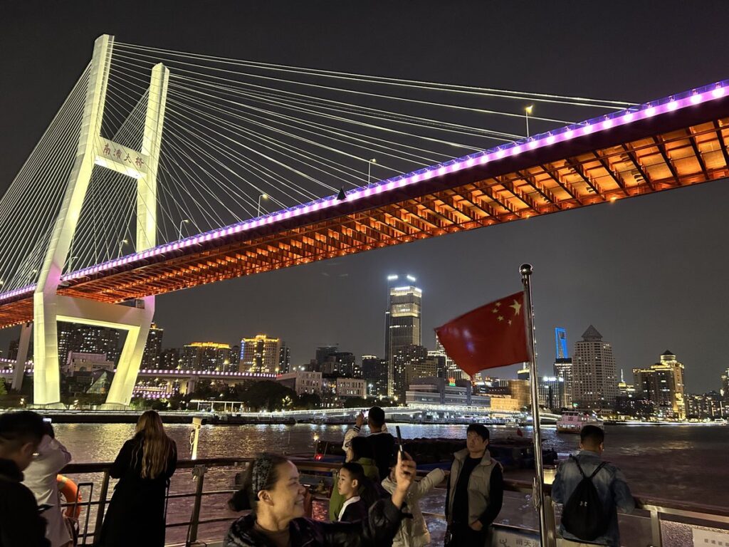 黄浦江沿いの上海夜景