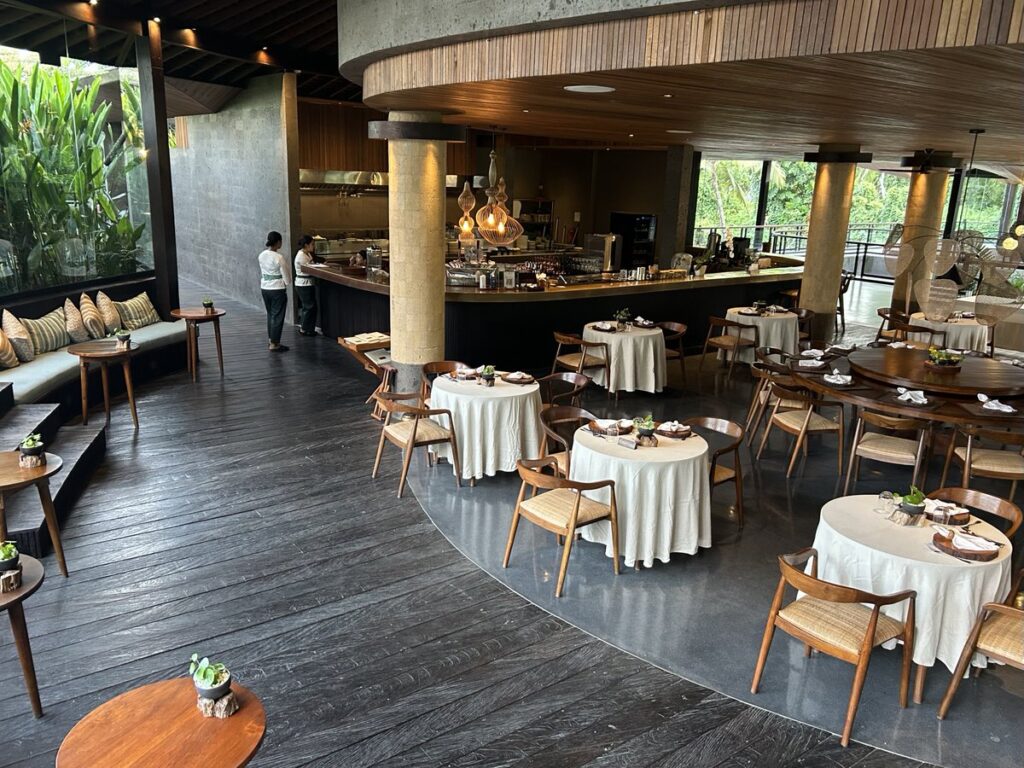 Gdas BaliのTangi Restaurant店内