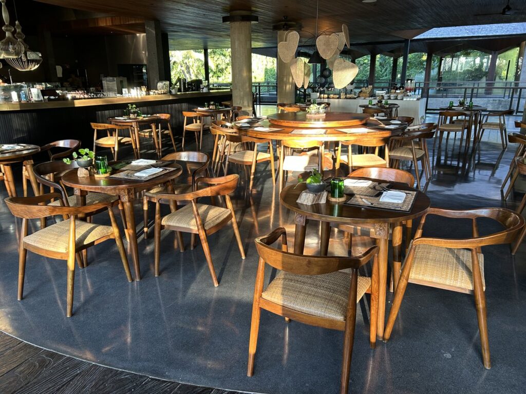 Gdas BaliのTangi Restaurant店内