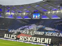 フォルクスパルクシュタディオンのVIP席でハンブルガーSV観戦