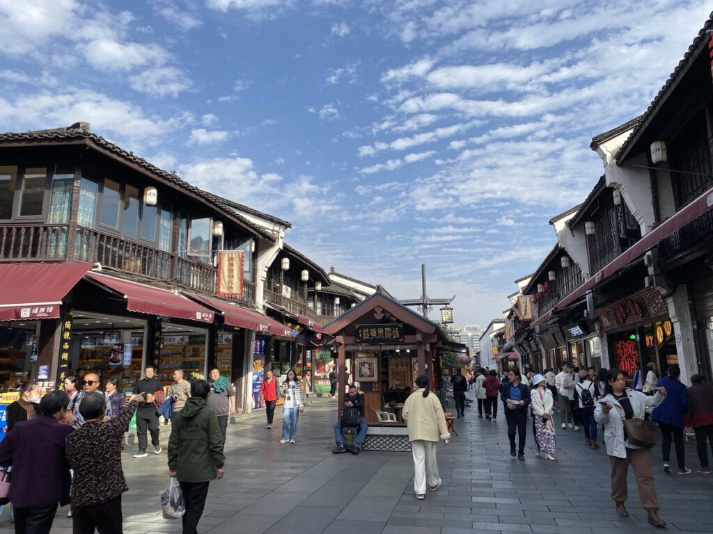 杭州の河坊街の歴史ある街並み